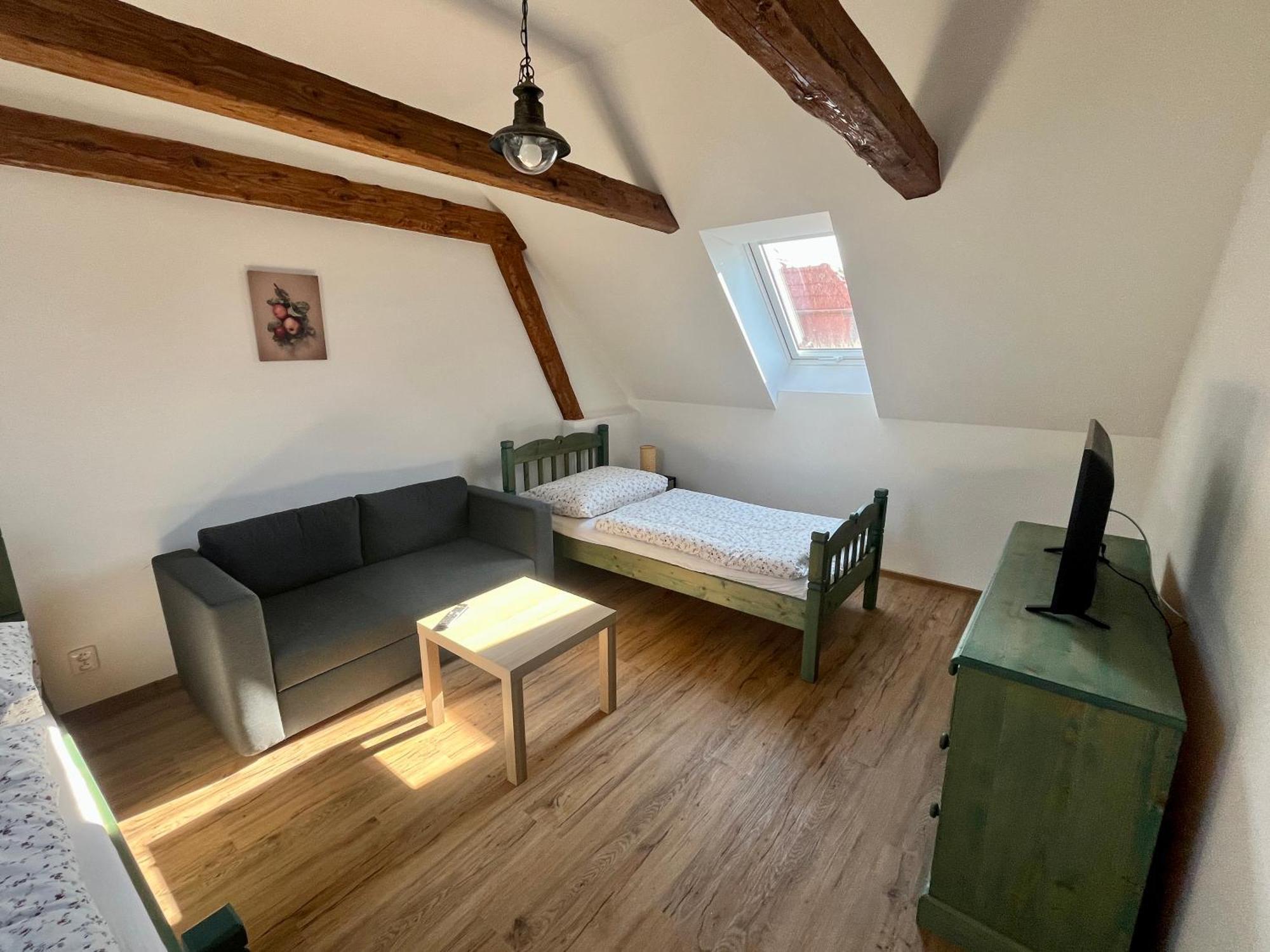 Apartmany Statek Bezdedice Hostomice Ngoại thất bức ảnh